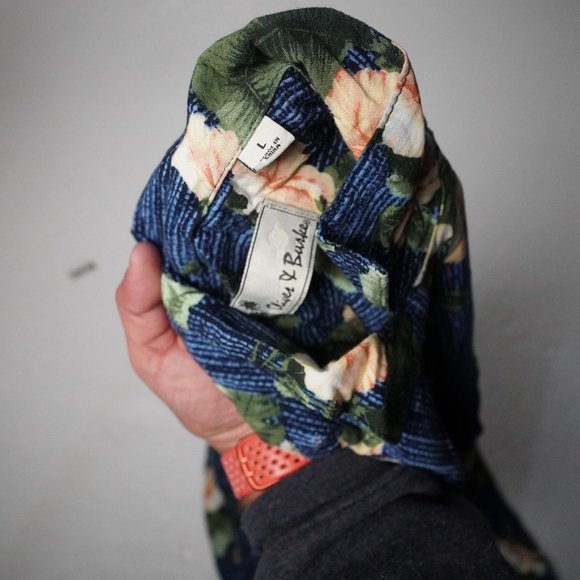 Oliver & Burke Tropical Hibiscus Aloha Shirt - Picture 4 of 4